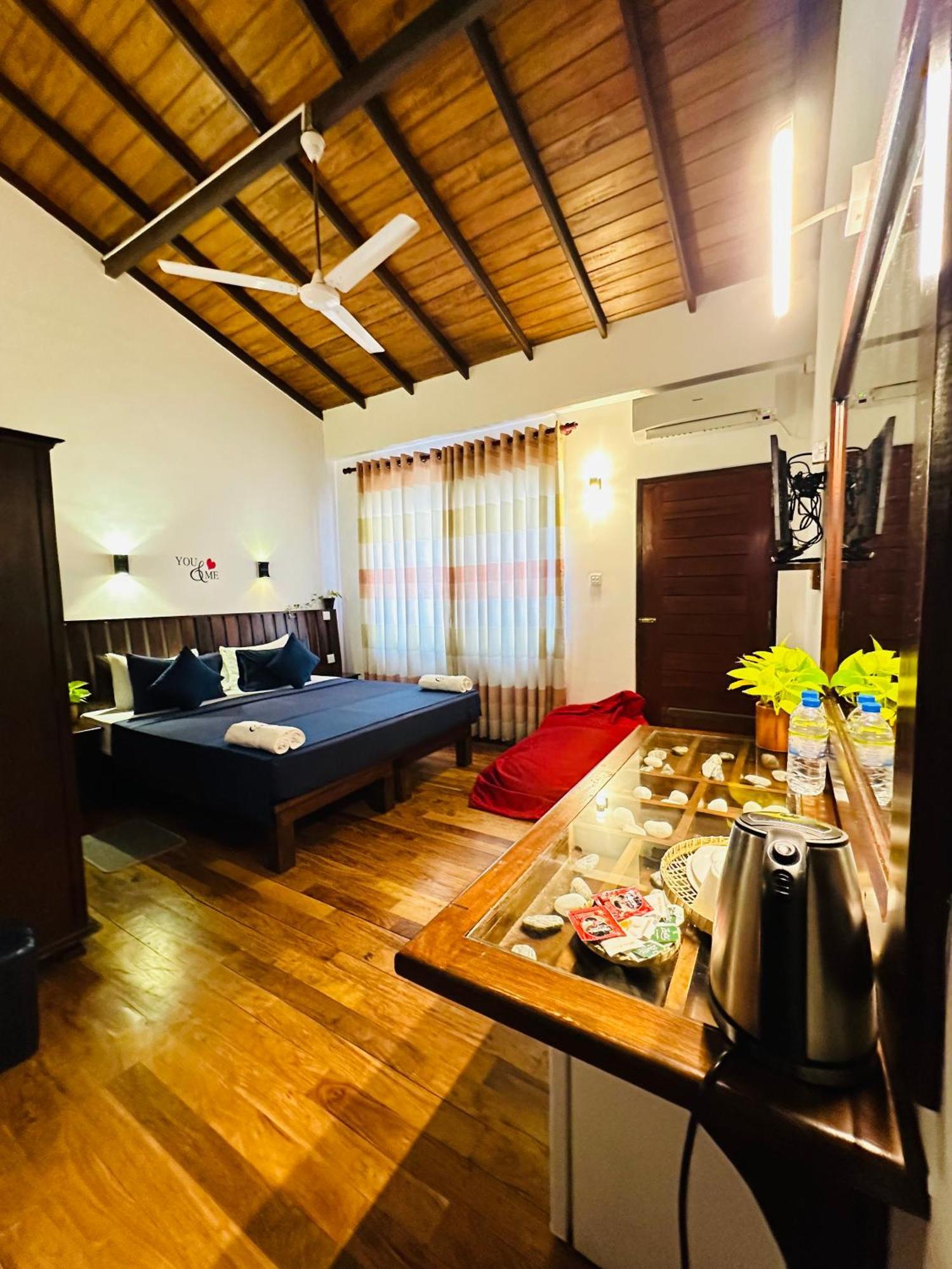 Cozy Sea View Inn Hikkaduwa Dış mekan fotoğraf