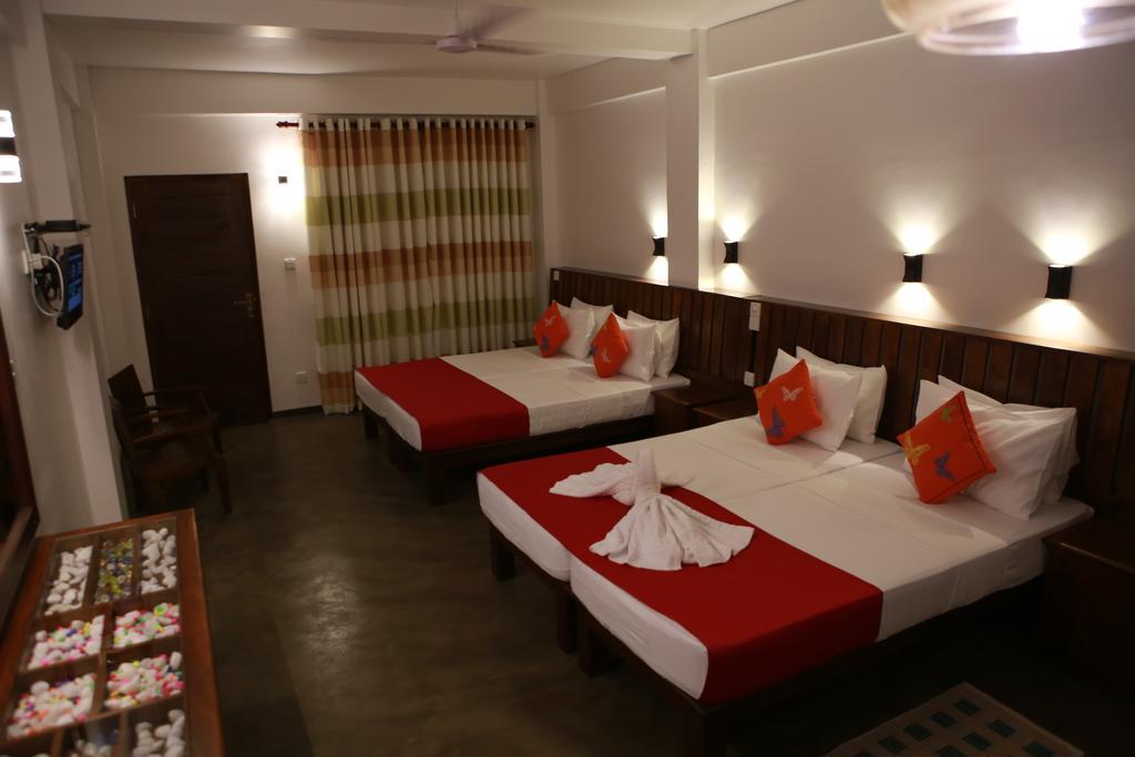 Cozy Sea View Inn Hikkaduwa Dış mekan fotoğraf