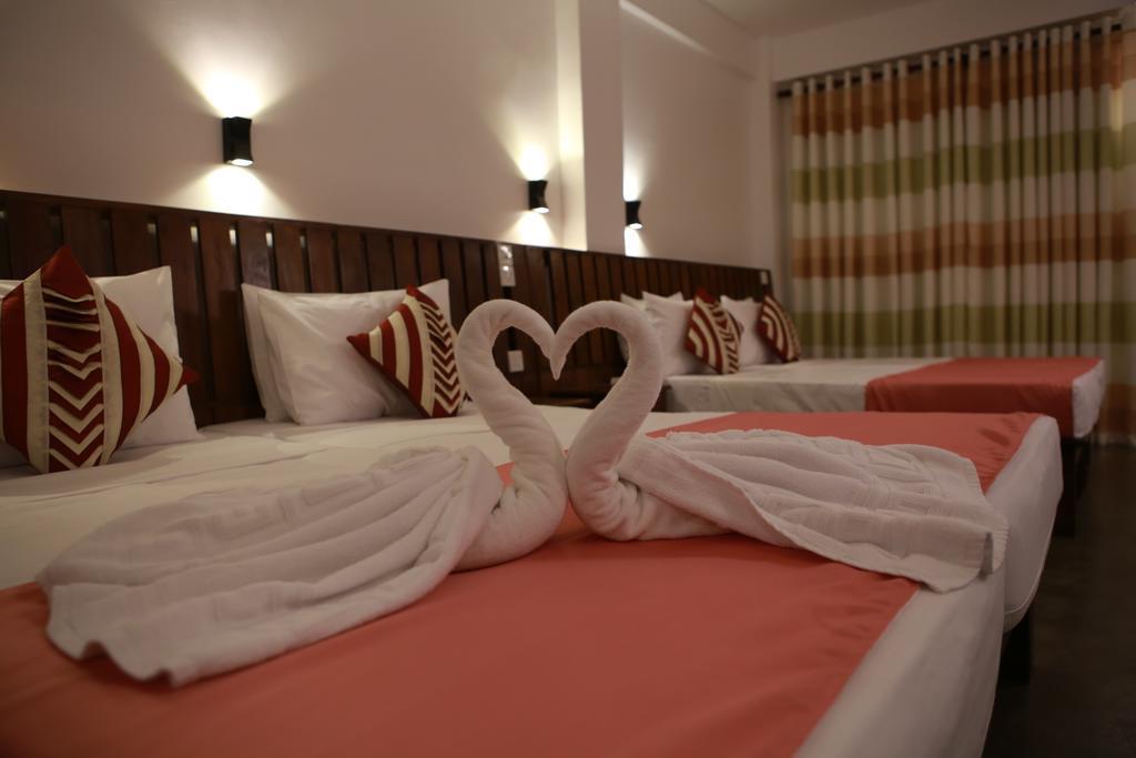 Cozy Sea View Inn Hikkaduwa Dış mekan fotoğraf